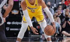 开云体育平台APP-福建队横扫青岛队，詹姆斯状态火热的简单介绍