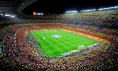 开云APP-范戴克神兵天降，亚特兰大压哨绝杀勒沃库森，终结神话之夜