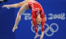 开云体育中国-冰火对决，吉林硬仗破纽约，字母哥独步刷新传奇