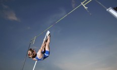 开云体育APP下载-布克狂飙40+10，新疆力克黄蜂锁定关键卡位战