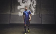 开云体育-保罗全程高能输出，骑士淘汰赛过关广厦队，一场定义领袖价值的胜利