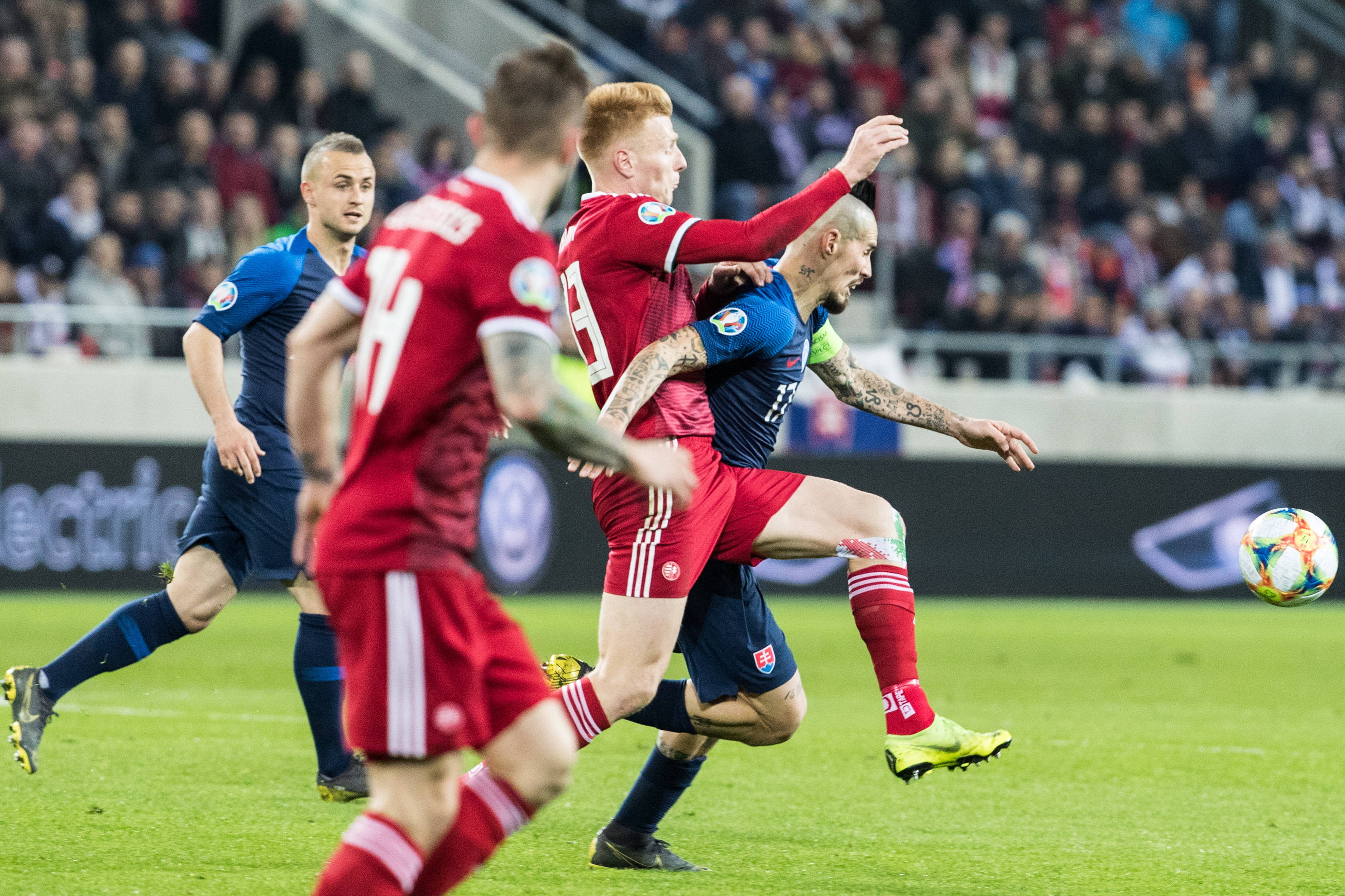 丹麦队在欧预赛中力克奥地利，晋级前景可期的简单介绍