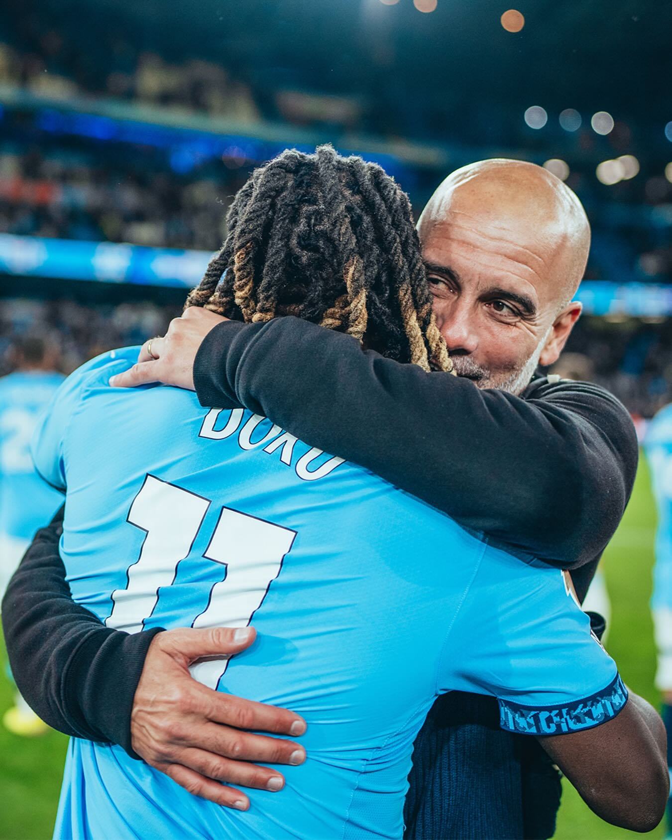 曼联主场大胜阿斯顿维拉，豪取三分的简单介绍