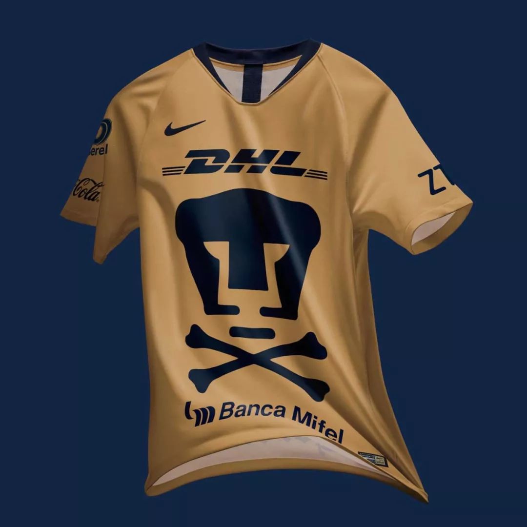 FC科隆客场苦战，铁杆斗志