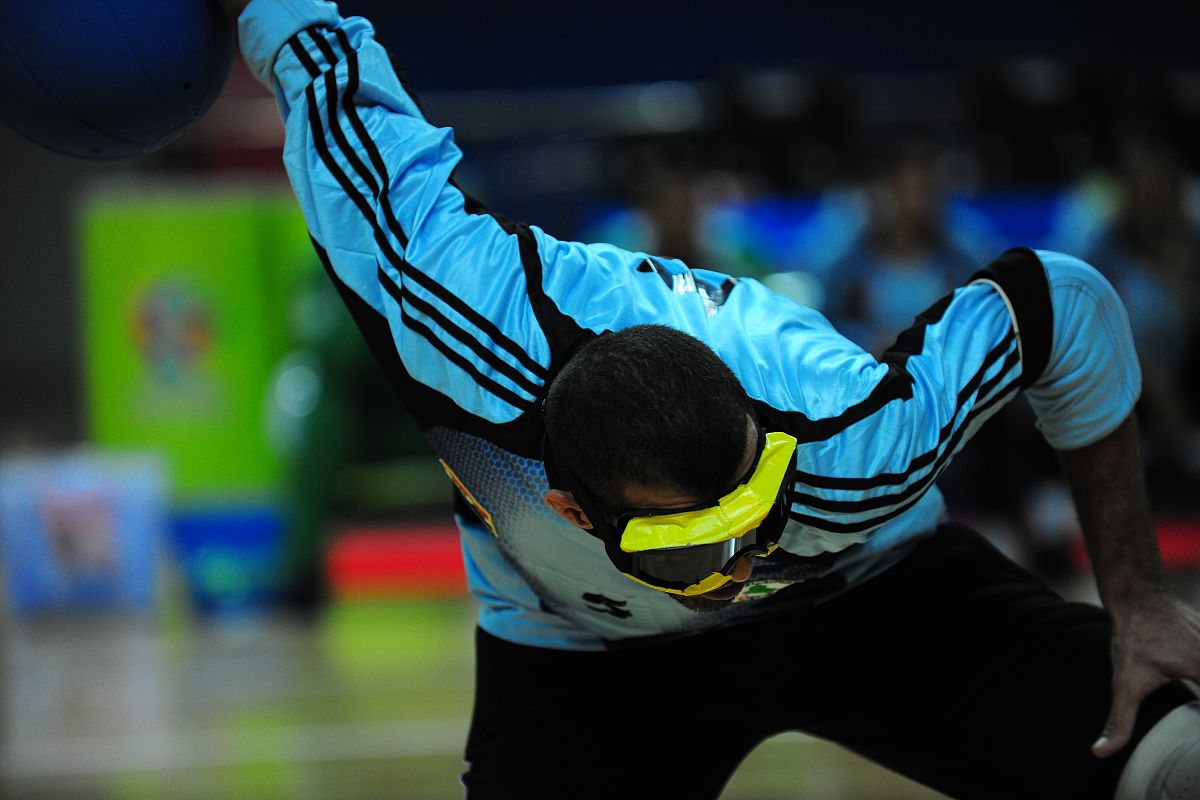 球员运动员表现出色，赛场如战场的简单介绍