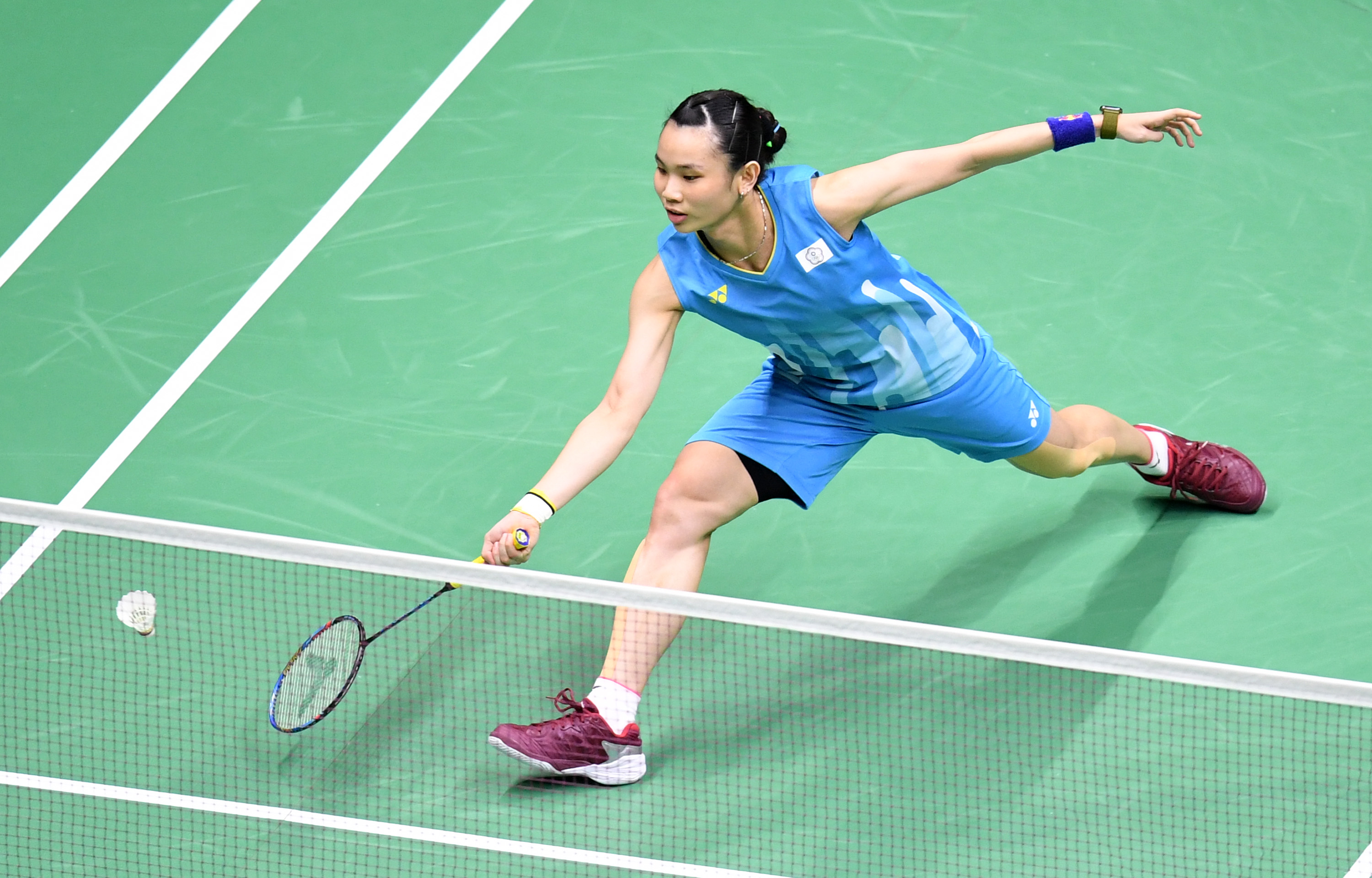 包含马来西亚队力克印尼队，戴资颖扛起全队的词条