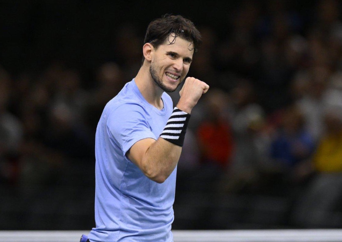 包含拉沃尔杯逆转年终总决赛，蒂姆状态火热的词条