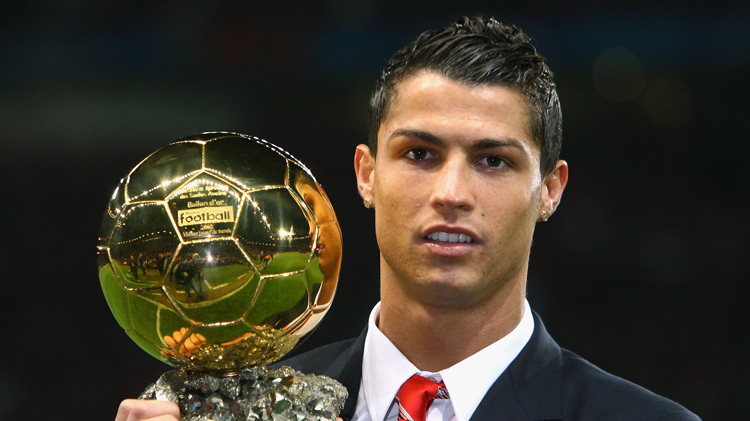 塞内加尔狂胜丹麦，德布劳内连续得分拉开差距—非洲雄狮与欧洲红魔的战术博弈