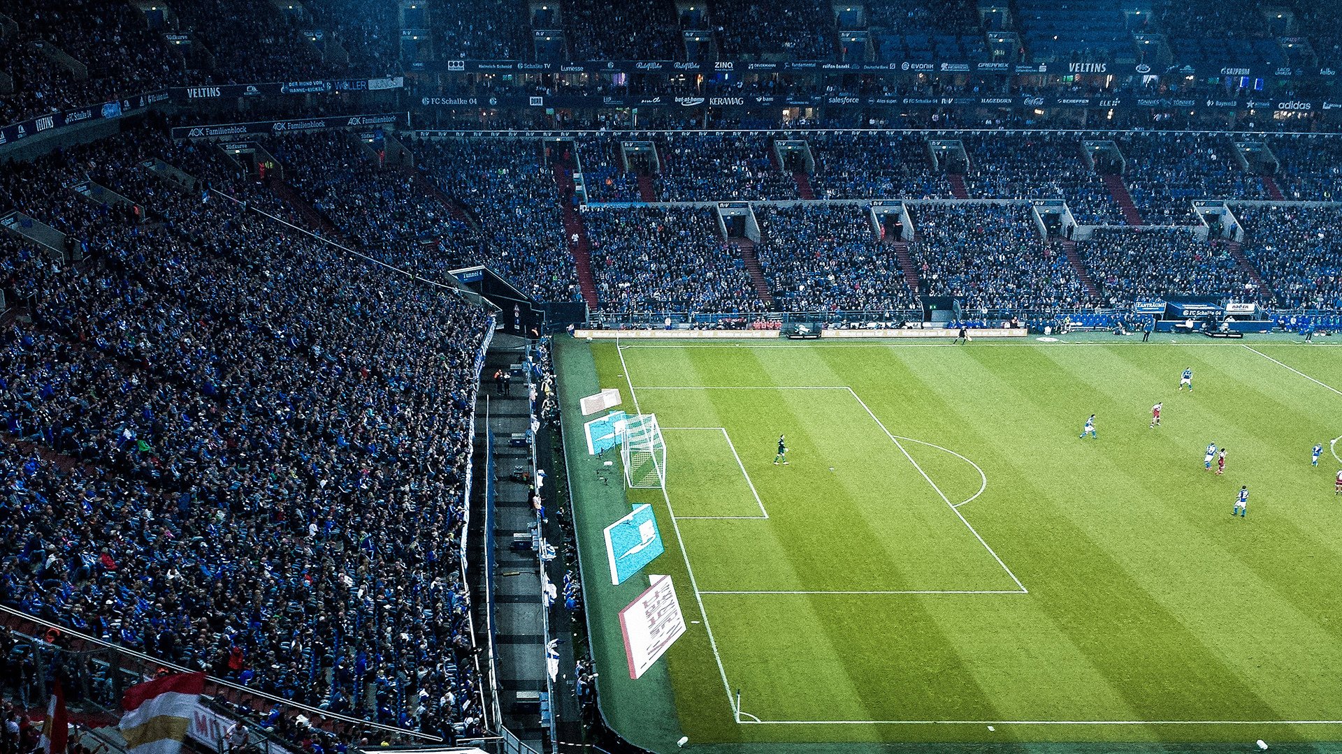 封锁突尼斯，国际米兰的战术铁幕与莱万的致命一击